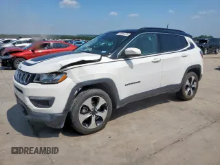 2018 Jeep Compass Latitude z VIN 3C4NJDBB1JT238419, wystawiony jako Copart lot #58086735 z przebiegiem 46 491 mil mil oraz Czysty tytuł • Clean title. Historia ofert i sprzedaży dostępna na DreamBid. Obrazek 1.