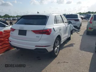 2022 Audi Q3 S line Premium z VIN WA1DECF34N1086088, wystawiony jako IAAI lot #42102694 z przebiegiem 81 530 mil mil oraz . Historia ofert i sprzedaży dostępna na DreamBid. Obrazek 4.