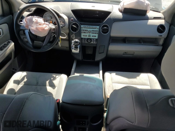 2010 Honda Pilot LX z VIN 5FNYF4H21AB011834, wystawiony jako Copart lot #54786115 z przebiegiem 167 653 mil mil oraz Szkoda całkowita • Salvage title. Historia ofert i sprzedaży dostępna na DreamBid. Obrazek 8.