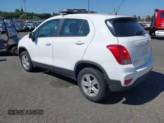2020 Chevrolet Trax LS with VIN 3GNCJNSB4LL288688, listed as a IAAI auction lot 42634219 with 25,634 mi miles and . Bid and sale history available at DreamBid. Image 3.