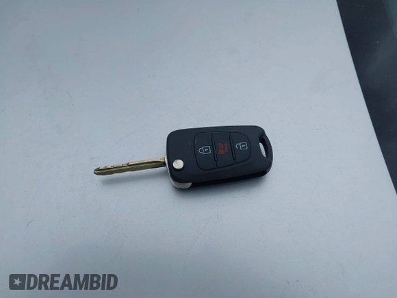 2013 Kia Soul + z VIN KNDJT2A63D7761273, wystawiony jako IAAI lot #42166793 z przebiegiem 134 647 mil mil oraz . Historia ofert i sprzedaży dostępna na DreamBid. Obrazek 11.