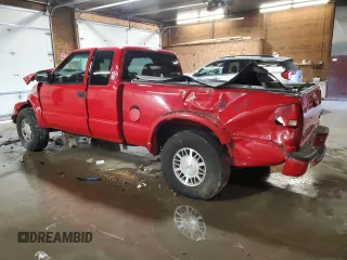 2000 GMC Sonoma SLS w/1SJ Pkg with VIN 1GTCT19W7Y8295371, listed as a Copart auction lot 78570054 with 147,987 mi miles and Salvage Title. Bid and sale history available at carsss.com. Image 2.