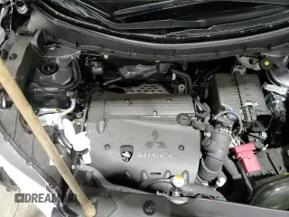 2025 Mitsubishi Outlander S z VIN JA4ARUAU1SU011601, wystawiony jako Copart lot #87111765 z przebiegiem 4 389 mil mil oraz Nie do naprawy • Non repairable. Historia ofert i sprzedaży dostępna na DreamBid. Obrazek 14.