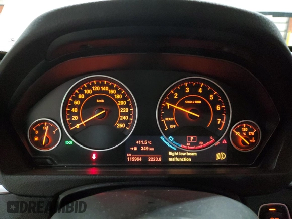 2015 BMW 3 Series 328i Gran Turismo xDrive with VIN WBA3X5C59FD559834, listed as a Copart auction lot 84488424 with 115,964 mi miles and Clean title. Bid and sale history available at DreamBid. Image 9.