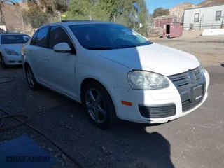 2010 Volkswagen Jetta Sedan Limited with VIN 3VWRZ7AJ0AM048803, listed as a IAAI auction lot 41392696 with 224,964 mi miles. Bid and sale history available at carsss.com. Image 1.