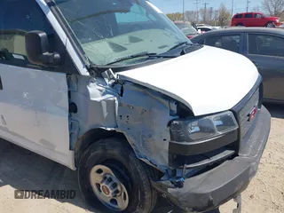2023 GMC Savana Cargo Van with VIN 1GTW7AFP0P1143843, listed as a IAAI auction lot 41776847 with 15,091 mi miles. Bid and sale history available at carsss.com. Image 6.