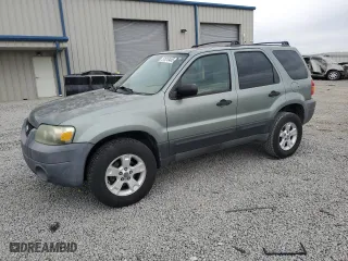 2005 Ford Escape XLT with VIN 1FMYU03125KA50658, listed as a Copart auction lot 51010405 with 194,285 mi miles and Salvage Title. Bid and sale history available at carsss.com. Image 1.