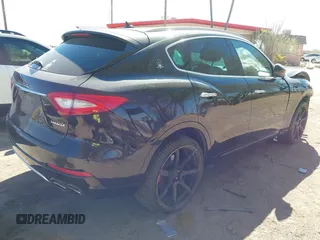2017 Maserati Levante z VIN ZN661XUL9HX210893, wystawiony jako IAAI lot #41668712 z przebiegiem 77 850 mil mil oraz . Historia ofert i sprzedaży dostępna na DreamBid. Obrazek 4.