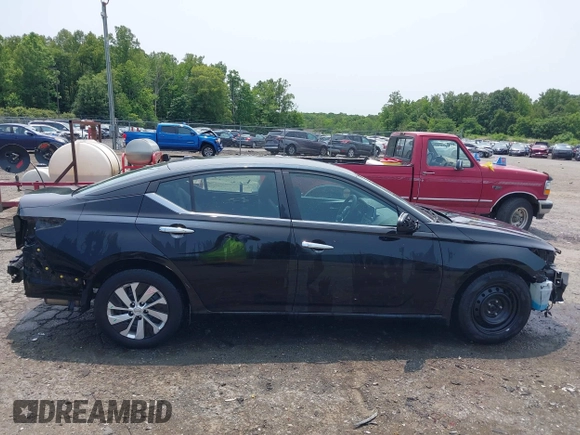 2019 Nissan Altima S z VIN 1N4BL4BVXKC103689, wystawiony jako IAAI lot #42353261 z przebiegiem 187 338 mil mil oraz . Historia ofert i sprzedaży dostępna na DreamBid. Obrazek 14.