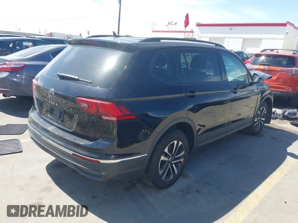 2023 Volkswagen Tiguan S с VIN 3VVRB7AX4PM072320, выставлен на аукционе IAAI как лот 41967612 с пробегом 10 029 миль миль и . История ставок и продаж доступна на DreamBid. Изображение 4.