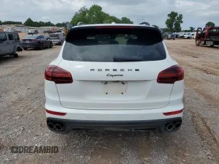 2017 Porsche Cayenne z VIN WP1AA2A22HKA92370, wystawiony jako Copart lot #61361295 z przebiegiem 86 204 mil mil oraz Szkoda całkowita • Salvage title. Historia ofert i sprzedaży dostępna na DreamBid. Obrazek 6.