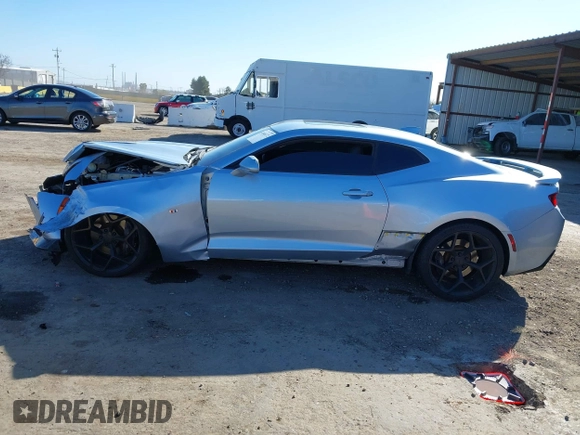 2018 Chevrolet Camaro 2SS with VIN 1G1FH1R79J0141183, listed as a IAAI auction lot 41646172 with 55,818 mi miles and . Bid and sale history available at DreamBid. Image 14.