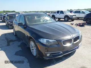 2016 BMW 5 Series 528i z VIN WBA5A5C58GG350885, wystawiony jako IAAI lot #42087884 z przebiegiem 103 680 mil mil oraz . Historia ofert i sprzedaży dostępna na DreamBid. Obrazek 1.