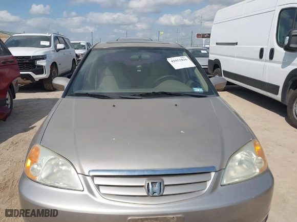 2002 Honda Civic EX with VIN 2HGES26772H557231, listed as a IAAI auction lot 42052816 with 187,616 mi miles. Bid and sale history available at carsss.com. Image 6.