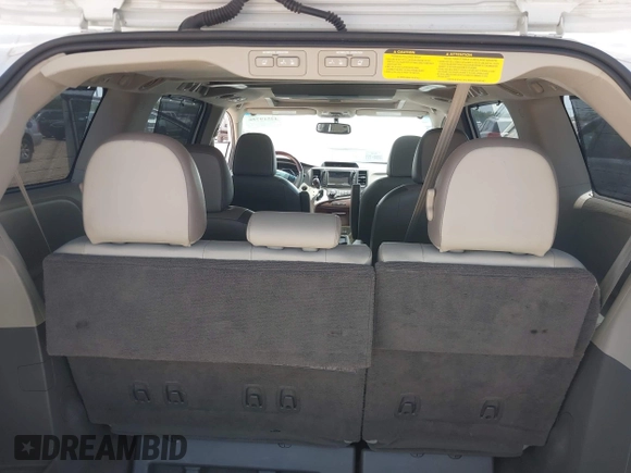 2011 Toyota Sienna XLE AAS with VIN 5TDYK3DC5BS037533, listed as a IAAI auction lot 42519756 with 235,000 mi miles and . Bid and sale history available at DreamBid. Image 8.