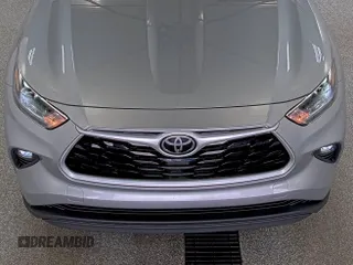 2021 Toyota Highlander XLE with VIN 5TDHZRBH0MS558143, listed as a IAAI auction lot 42859323 with 41,722 mi miles and . Bid and sale history available at DreamBid. Image 7.