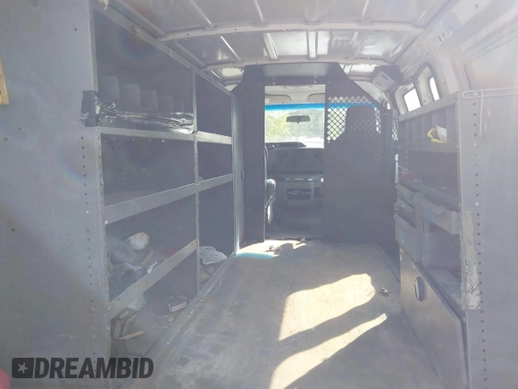 2010 Ford Econoline Cargo Commercial с VIN 1FTNE2EW9ADA55959, выставлен на аукционе IAAI как лот 42133248 с пробегом 271 470 миль миль и . История ставок и продаж доступна на DreamBid. Изображение 8.