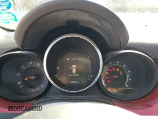 2016 FIAT 500X Lounge z VIN ZFBCFXDT1GP399997, wystawiony jako Copart lot #47788035 z przebiegiem 107 627 mil mil oraz Czysty tytuł • Clean title. Historia ofert i sprzedaży dostępna na DreamBid. Obrazek 9.