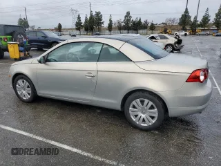 2010 Volkswagen Eos Komfort с VIN WVWBA7AH1AV016859, выставлен на аукционе Copart как лот 49053605 с пробегом 98 557 миль миль и Чистый • Clean title. История ставок и продаж доступна на DreamBid. Изображение 2.