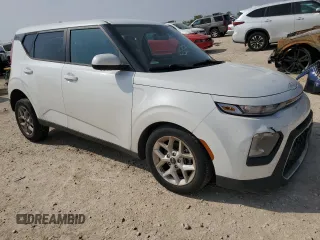 2022 Kia Soul LX with VIN KNDJ23AU6N7157547, listed as a Copart auction lot 51281625 with 55,318 mi miles and Salvage Title. Bid and sale history available at DreamBid. Image 4.