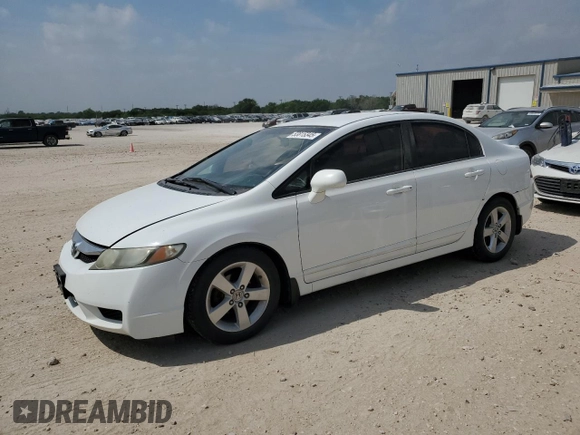 2011 Honda Civic LX-S z VIN 2HGFA1F67BH537344, wystawiony jako Copart lot #53815345 z przebiegiem 225 496 mil mil oraz Czysty tytuł • Clean title. Historia ofert i sprzedaży dostępna na DreamBid. Obrazek 1.