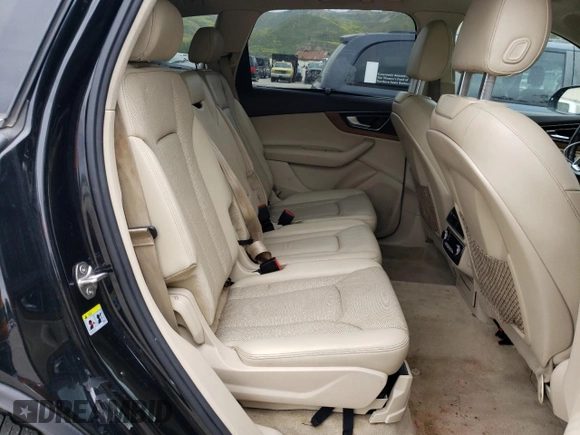 2017 Audi Q7 Premium Plus with VIN WA1LAAF7XHD018234, listed as a Copart auction lot 52862915 with 128,713 mi miles and Clean Title. Bid and sale history available at DreamBid. Image 10.