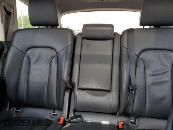 2014 Audi Q7 Premium Plus z VIN WA1LGAFE9ED017293, wystawiony jako Copart lot #58902235 z przebiegiem Nie podano mil oraz Szkoda całkowita • Salvage title. Historia ofert i sprzedaży dostępna na DreamBid. Obrazek 10.