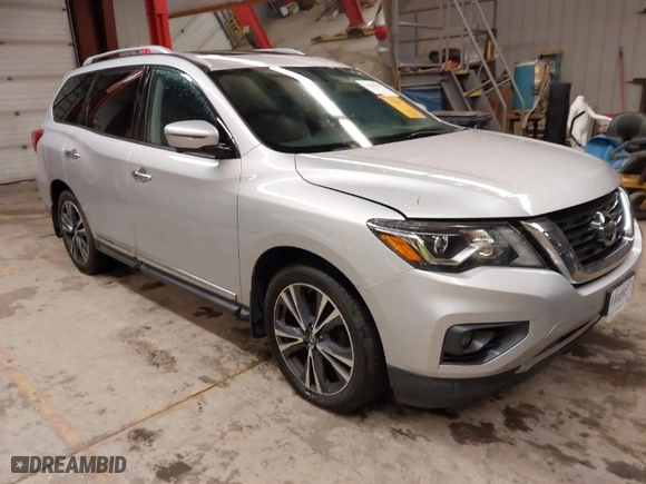 2017 Nissan Pathfinder SL with VIN 5N1DR2MM9HC626121, listed as a IAAI auction lot 41960381 with 139,819 mi miles. Bid and sale history available at carsss.com. Image 1.