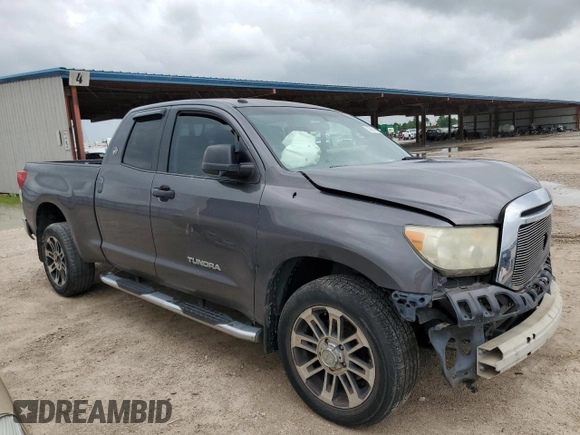 2013 Toyota Tundra z VIN 5TFRM5F14DX055704, wystawiony jako Copart lot #55935965 z przebiegiem 179 268 mil mil oraz Szkoda całkowita • Salvage title. Historia ofert i sprzedaży dostępna na DreamBid. Obrazek 4.