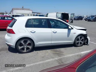 2015 Volkswagen GTI S z VIN 3VW4T7AUXFM098038, wystawiony jako IAAI lot #42279581 z przebiegiem 83 825 mil mil oraz . Historia ofert i sprzedaży dostępna na DreamBid. Obrazek 13.