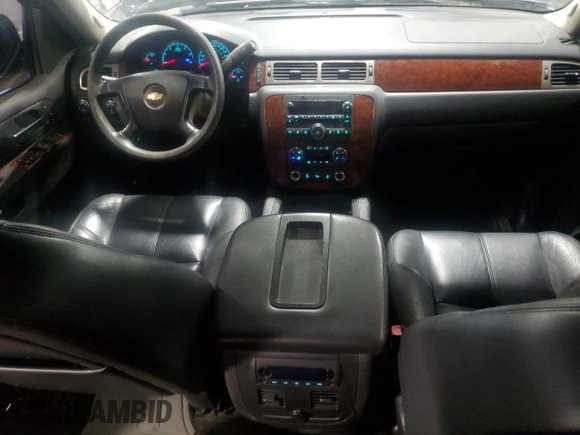 2013 Chevrolet Avalanche LT with VIN 3GNTKFE72DG230454, listed as a Copart auction lot 56172725 with 146,777 mi miles and Salvage title. Bid and sale history available at DreamBid. Image 8.