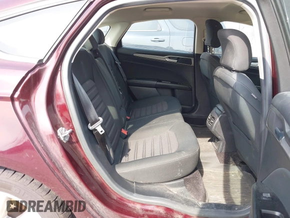 2017 Ford Fusion SE with VIN 3FA6P0HDXHR350377, listed as a IAAI auction lot 42091011 with 109,670 mi miles. Bid and sale history available at carsss.com. Image 8.