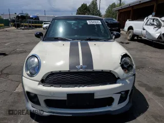 2013 MINI Hardtop with VIN WMWSU3C58DT373021, listed as a Copart auction lot 52945845 with 83,865 mi miles and Salvage Title. Bid and sale history available at DreamBid. Image 5.