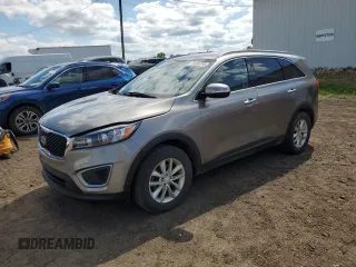 2016 Kia Sorento LX z VIN 5XYPG4A36GG183094, wystawiony jako Copart lot #65540795 z przebiegiem 189 019 mil mil oraz Czysty tytuł • Clean title. Historia ofert i sprzedaży dostępna na DreamBid. Obrazek 1.