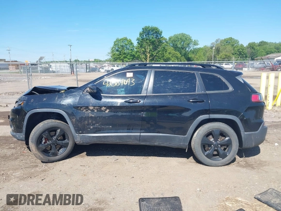 2019 Jeep Cherokee Latitude Plus with VIN 1C4PJMLX8KD432780, listed as a IAAI auction lot 42384043 with 98,099 mi miles and . Bid and sale history available at DreamBid. Image 14.