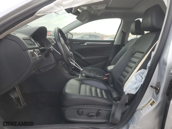 2016 Volkswagen Passat 1.8T SEL with VIN 1VWCT7A35GC066023, listed as a Copart auction lot 45839915 with 89,139 mi miles and Salvage Title. Bid and sale history available at carsss.com. Image 7.