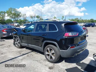 2019 Jeep Cherokee Limited z VIN 1C4PJLDX5KD487535, wystawiony jako IAAI lot #42263873 z przebiegiem 51 345 mil mil oraz . Historia ofert i sprzedaży dostępna na DreamBid. Obrazek 3.
