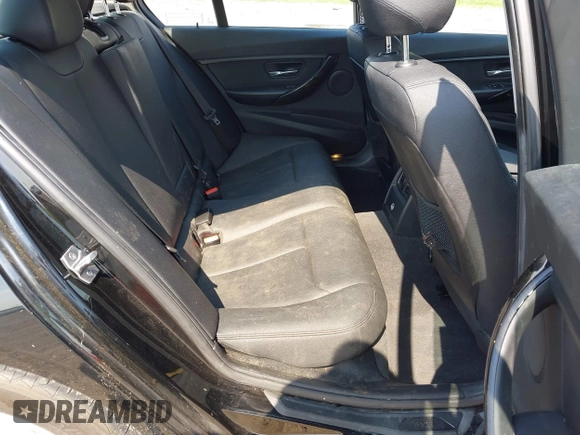 2015 BMW 3 Series 328i с VIN WBA3A5G50FNS91391, выставлен на аукционе IAAI как лот 42095644 с пробегом 184 702 миль миль и . История ставок и продаж доступна на DreamBid. Изображение 8.