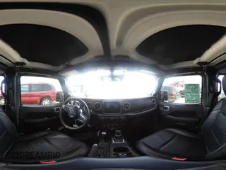 2018 Jeep Wrangler Unlimited Sahara z VIN 1C4HJXEN9JW215890, wystawiony jako IAAI lot #41215063 z przebiegiem 39 567 mil mil oraz . Historia ofert i sprzedaży dostępna na DreamBid. Obrazek 18.