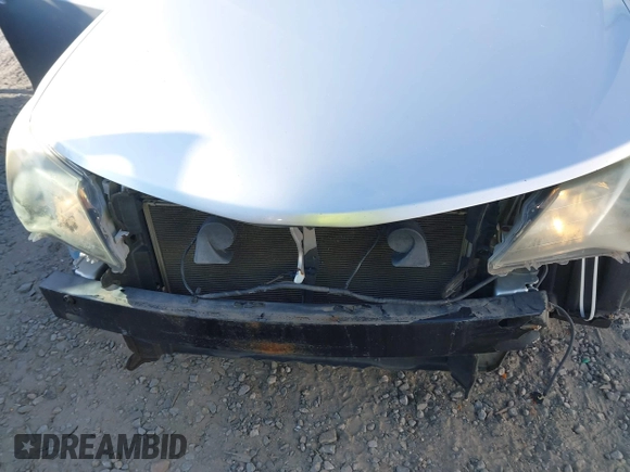 2012 Toyota Camry SE with VIN 4T1BK1FK8CU018613, listed as a IAAI auction lot 41016706 with 132,794 mi miles. Bid and sale history available at carsss.com. Image 6.