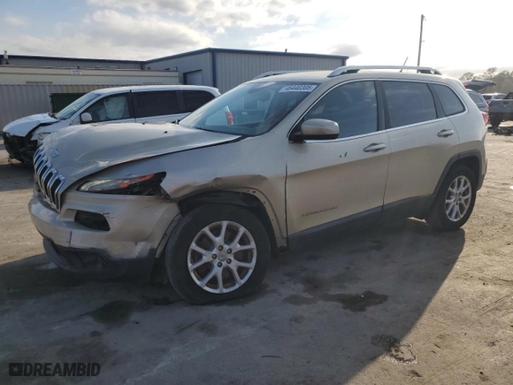 2015 Jeep Cherokee Latitude with VIN 1C4PJLCB5FW722144, listed as a Copart auction lot 46440305 with NaN miles and Salvage Title. Bid and sale history available at carsss.com. Image 1.