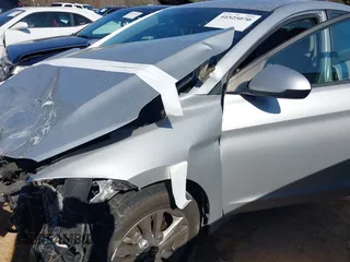 2018 Hyundai Elantra SEL with VIN 5NPD84LF0JH275857, listed as a IAAI auction lot 41525070 with 70,361 mi miles and . Bid and sale history available at DreamBid. Image 6.