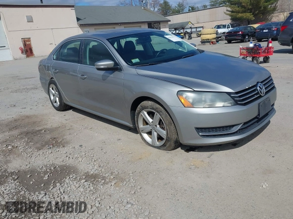 2013 Volkswagen Passat SE w/Sunroof & Nav with VIN 1VWBP7A37DC125598, listed as a IAAI auction lot 42022573 with 149,812 mi miles. Bid and sale history available at carsss.com. Image 1.