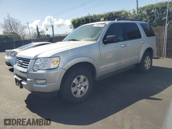 2009 Ford Explorer XLT z VIN 1FMEU63E79UA35074, wystawiony jako Copart lot #51868795 z przebiegiem 116 486 mil mil oraz Czysty tytuł • Clean title. Historia ofert i sprzedaży dostępna na DreamBid. Obrazek 1.