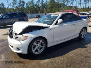 2012 BMW 1 Series 128i z VIN WBAUL7C51CVM83012, wystawiony jako Copart lot #46604615 z przebiegiem 156 565 mil mil oraz Szkody całkowita. Historia ofert i sprzedaży dostępna na DreamBid. Obrazek 1.