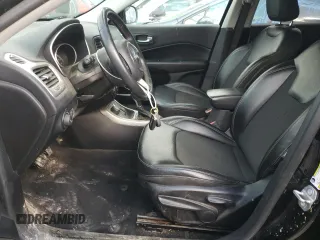 2018 Jeep Compass Latitude with VIN 3C4NJDBB4JT436606, listed as a Copart auction lot 45516035 with 33,325 mi miles and Salvage Title. Bid and sale history available at DreamBid. Image 7.