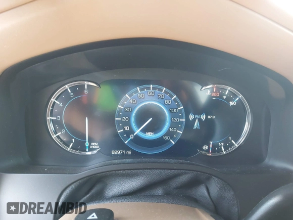 2017 Cadillac Escalade Platinum z VIN 1GYS4DKJ4HR223704, wystawiony jako IAAI lot #42303763 z przebiegiem 82 971 mil mil oraz . Historia ofert i sprzedaży dostępna na DreamBid. Obrazek 7.