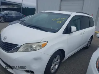 2011 Toyota Sienna LE AAS z VIN 5TDKK3DC7BS051343, wystawiony jako IAAI lot #42611095 z przebiegiem 211 223 mil mil oraz . Historia ofert i sprzedaży dostępna na DreamBid. Obrazek 14.