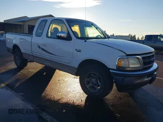 1997 Ford F-150 with VIN 1FTDX1723VNB43495, listed as a IAAI auction lot 41285015 with 201,727 mi miles and . Bid and sale history available at DreamBid. Image 1.