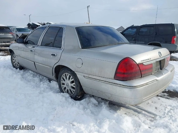 2005 Mercury Grand Marquis LS Premium with VIN 2MHFM75W55X617828, listed as a IAAI auction lot 41574263 with 377,078 mi miles. Bid and sale history available at carsss.com. Image 3.